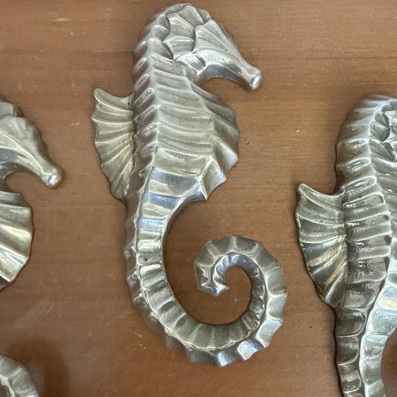 3 Vtg Brass Seahorse Wall Hook Hangers Nautical Coastal Decor Beach House - Picture 4 of 10
